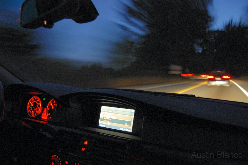 Фото из машины ночью летом с пассажирского сиденья